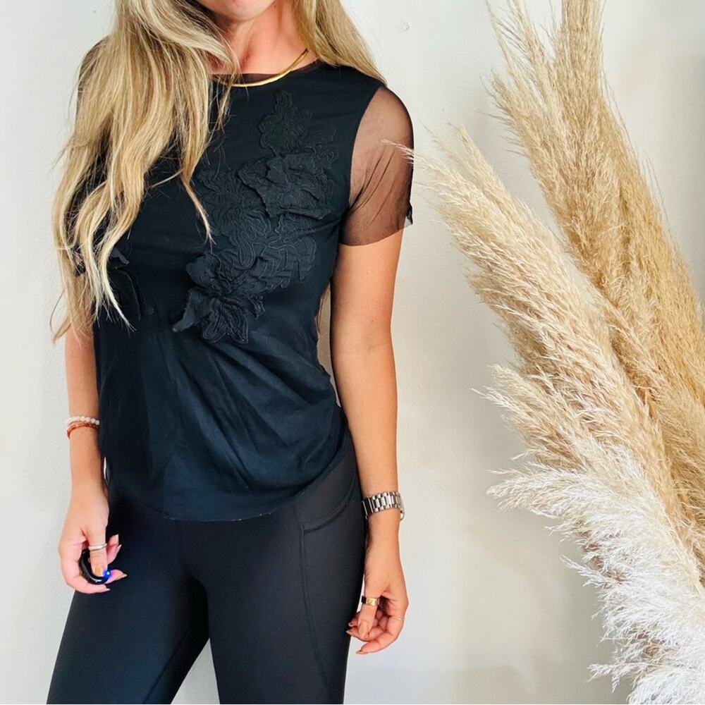 VINTAGE VERA WANG 90s Black Sheer Mesh Floral Appliqué Lined Shirt Blouse Top S
